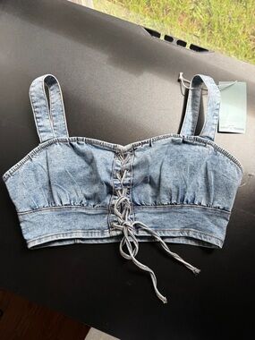 NWT Love Trends Womens Denim Lace Up Front Crop Top Medium Blue Wash Corset M